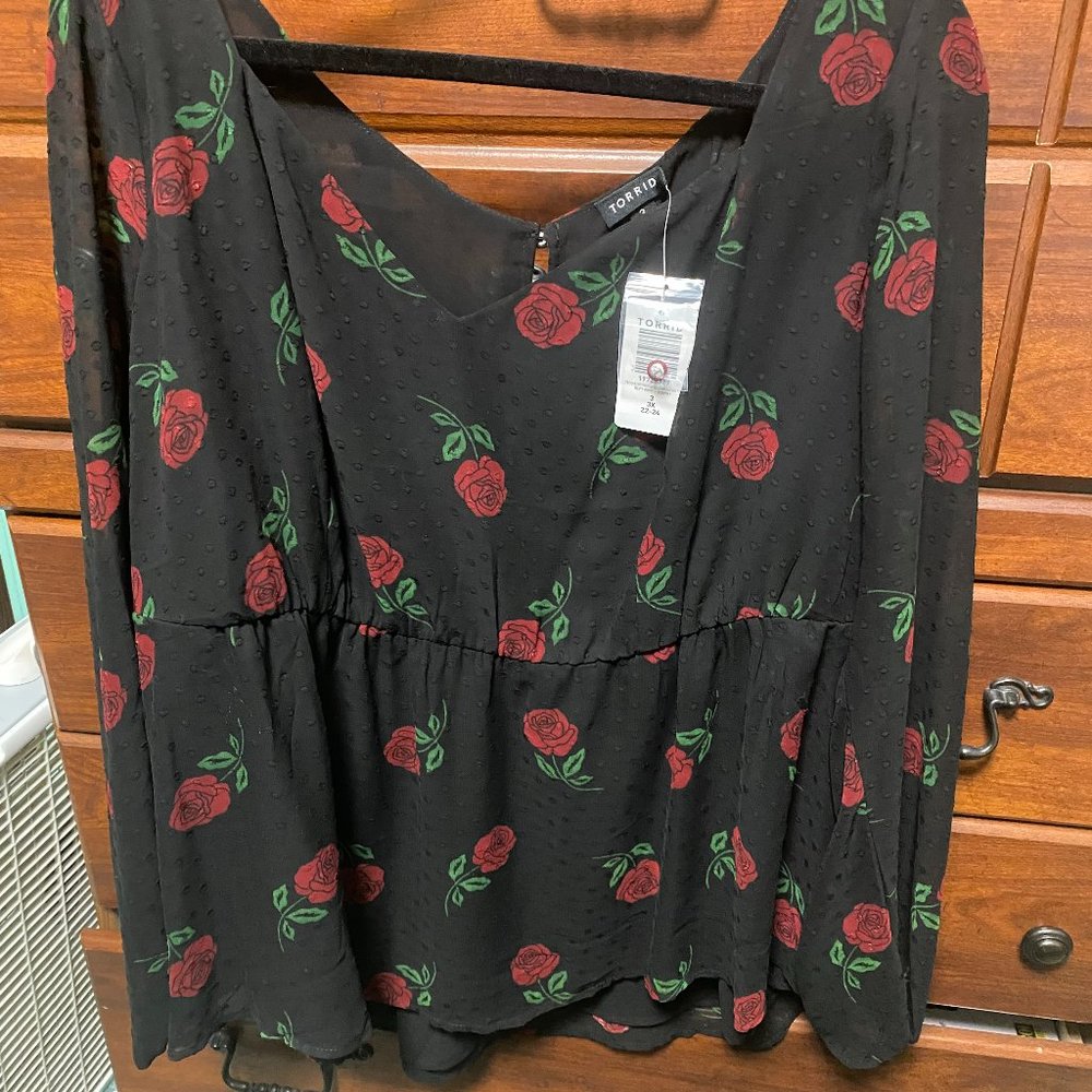 Sweetheart neckline blouse